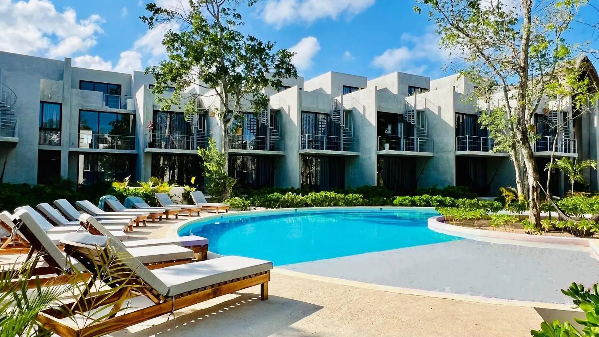 504 Seremonia Selva Private Pool New Apartment King Bed Wifi Tulum 0*,  Mexico